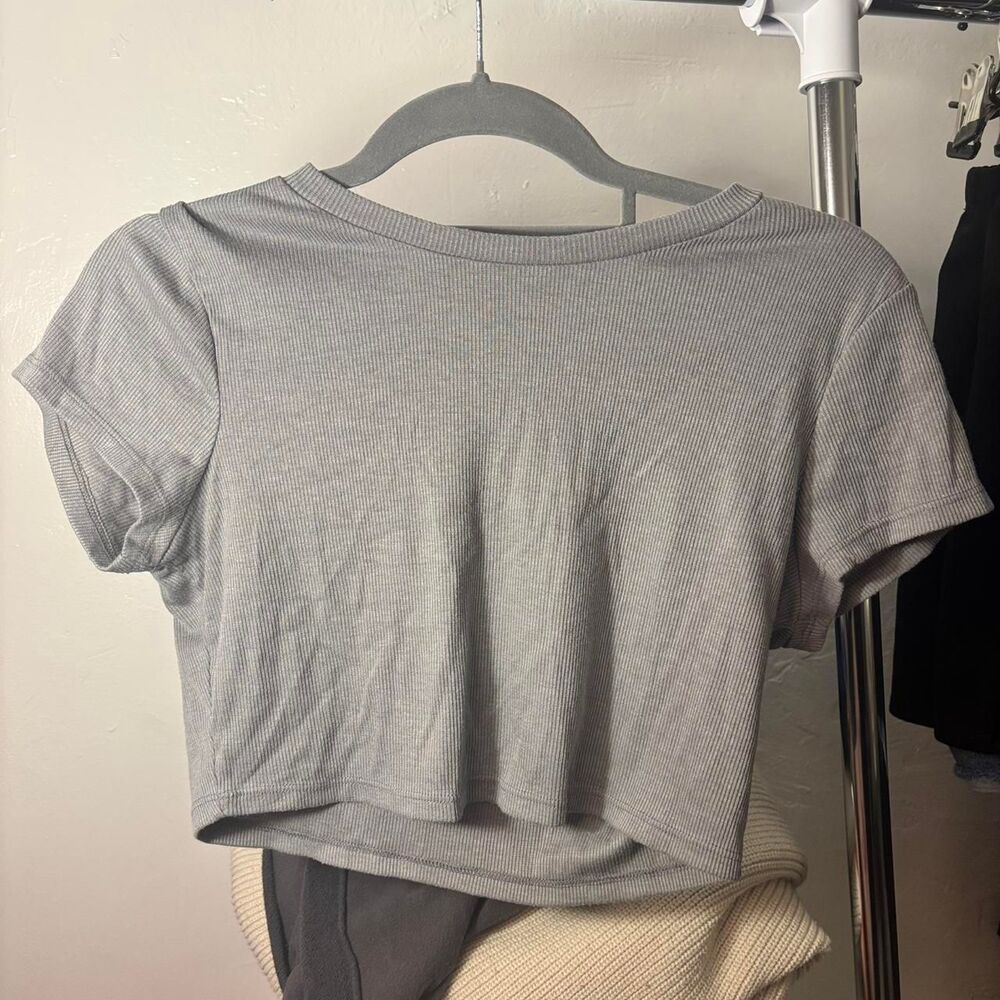 Lily-rose Women's Grey T-shirt